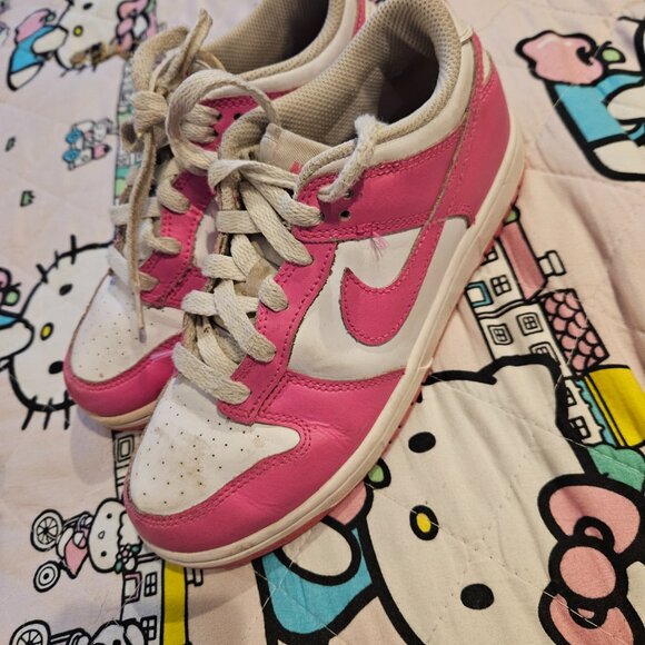 Girls used pink nike dunks SIZE 2 - Picture 3 of 5